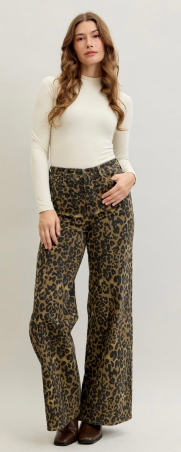 JUDY BLUE 881022 HW Retro Wide Leopard Print