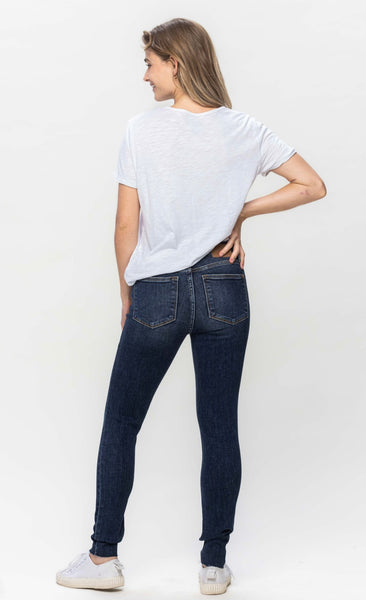 JUDY BLUE MID RISE VINTAGE RAW HEM SKINNY 82527REG