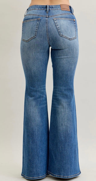 JUDY BLUE 881014 REG           MR Jaqueline New Flare Double Angular Seam