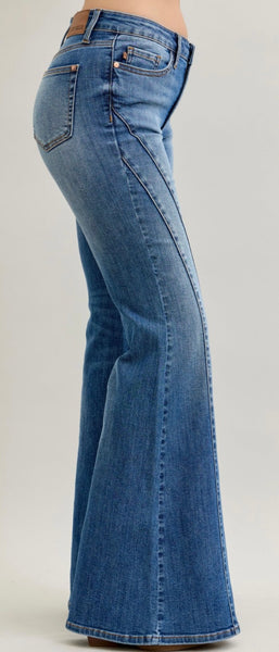 JUDY BLUE 881014 REG           MR Jaqueline New Flare Double Angular Seam