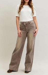 JUDY BLUE HW Retro Wide Yarned Dyed Criss-Cross WB - CLAY 881031REG