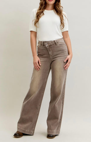 JUDY BLUE HW Retro Wide Yarned Dyed Criss-Cross WB - CLAY 881031REG
